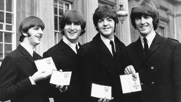 16 января например ежегодно отмечался Всемирный день Битлз (World Beatles Day)