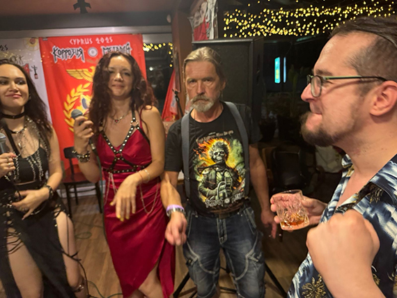 Итак Творческий вечер ПАУКа на КИПРе - состоялся. 17 / 09 / 25 / Limassol / Cafe Toucan