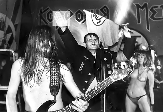 07 ноября, каждый год в этот день - ЛЕНИН огребал пиздюлей от Новых Русских, шпаны и фанатов Перестройки