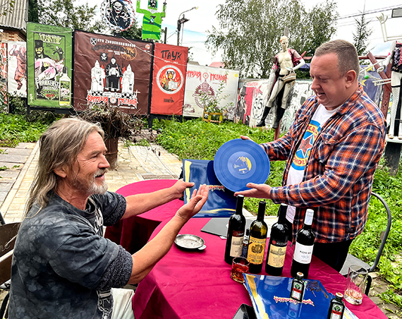 ПАУК дико обмыл, выход двойного винила «Легенды Русского Рока - КОРРОЗИЯ МЕТАЛЛА», куда вошли самые забойные хиты всех времён