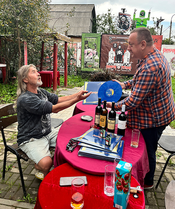 ПАУК дико обмыл, выход двойного винила «Легенды Русского Рока - КОРРОЗИЯ МЕТАЛЛА», куда вошли самые забойные хиты всех времён