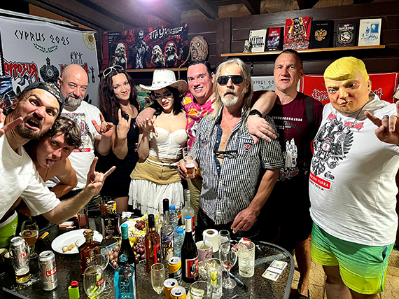 Хеппи Бёздэй ту ТРАМП!