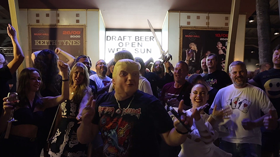 Хеппи Бёздэй ту ТРАМП!