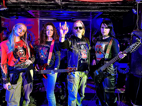 Хеппи Бёздэй - КАТЯ &laquo;Кити Кэт&raquo; 18 + и точка