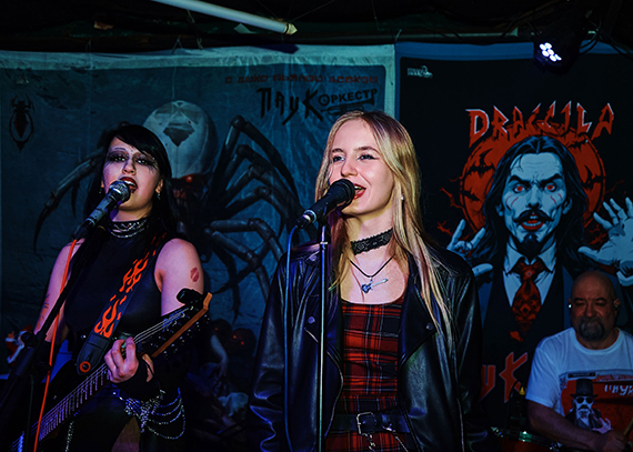 Хеппи Бёздэй - КАТЯ &laquo;Кити Кэт&raquo; 18 + и точка