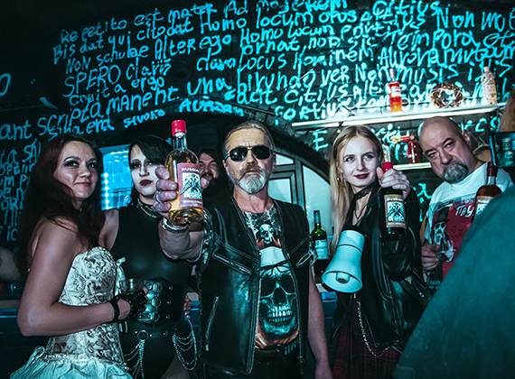 Хеппи Бёздэй - КАТЯ &laquo;Кити Кэт&raquo; 18 + и точка