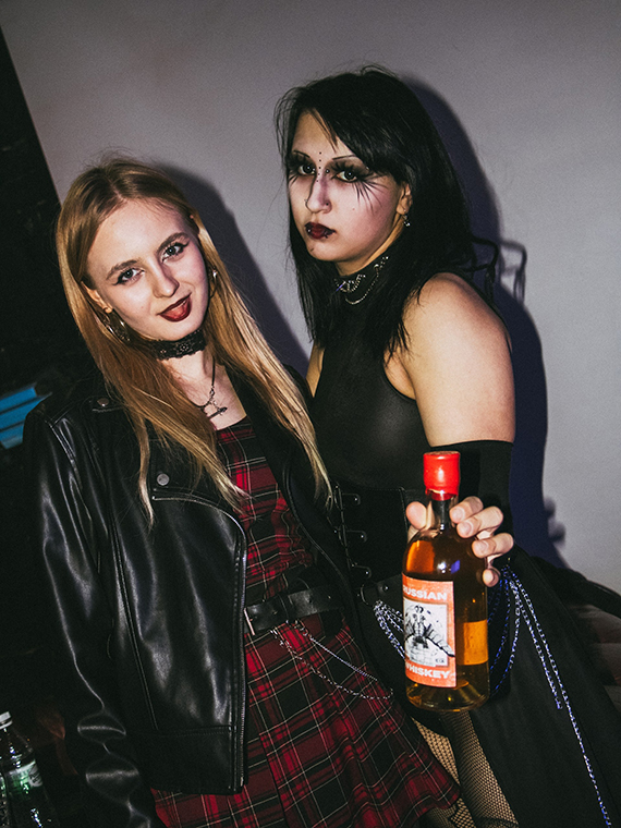 Хеппи Бёздэй - КАТЯ &laquo;Кити Кэт&raquo; 18 + и точка