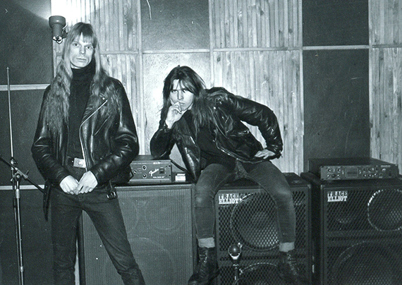 01 января 1992года. Запись альбома КОРРОЗИЯ МЕТАЛЛА &laquo;САДИЗМ&raquo;, начался с ацкого погрома ларьков кооператоров